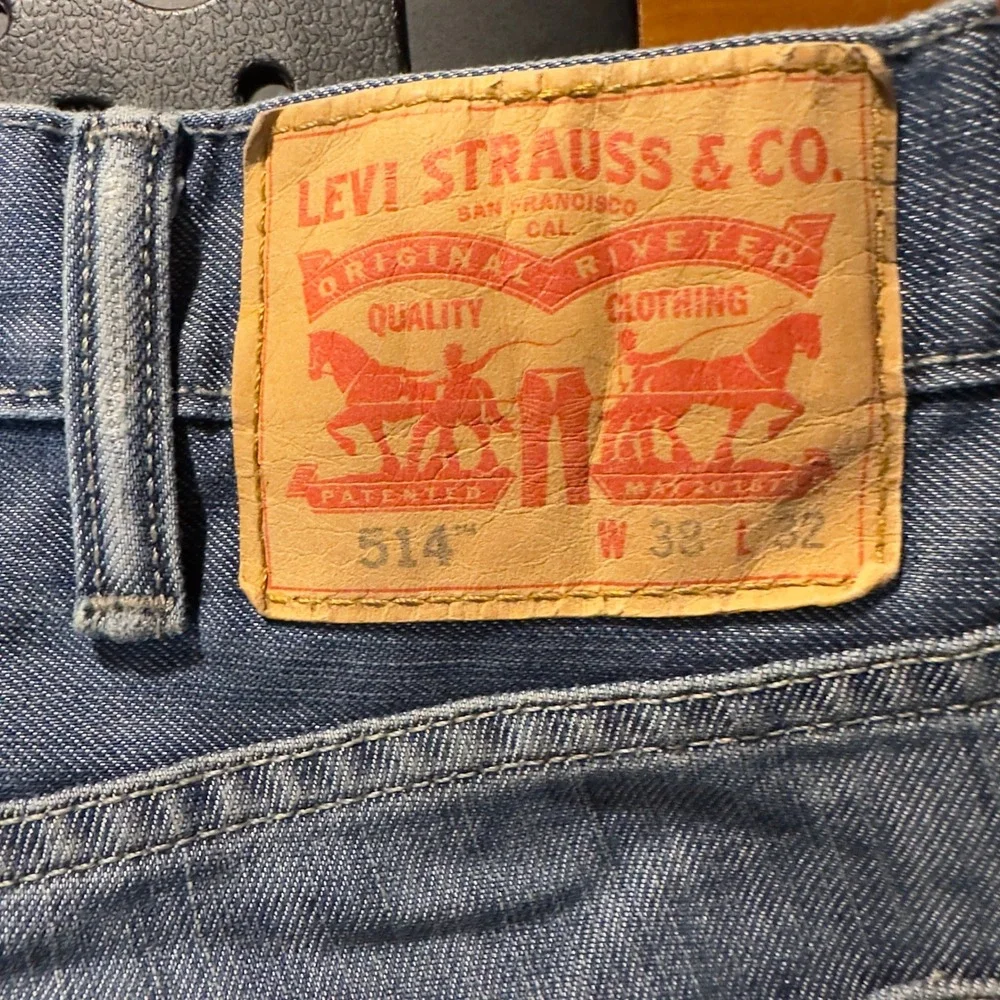 Levi's 514 Straight Fit Jeans Mens 38x32 Blue Medium Wash Denim Baggy Classic‎